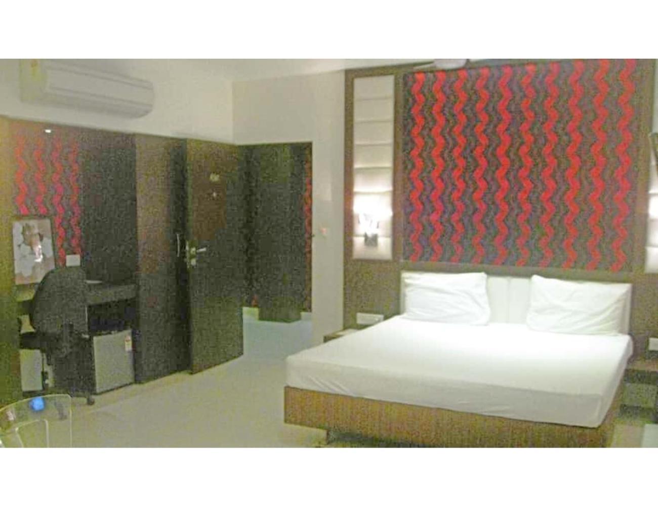 Hotel D Grand, Bareilly Exterior foto